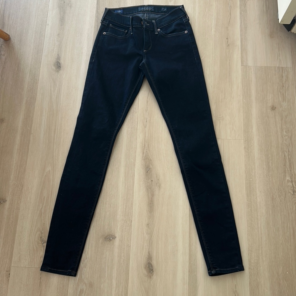 Lucky Brand Charlie Skinny Jeans 00